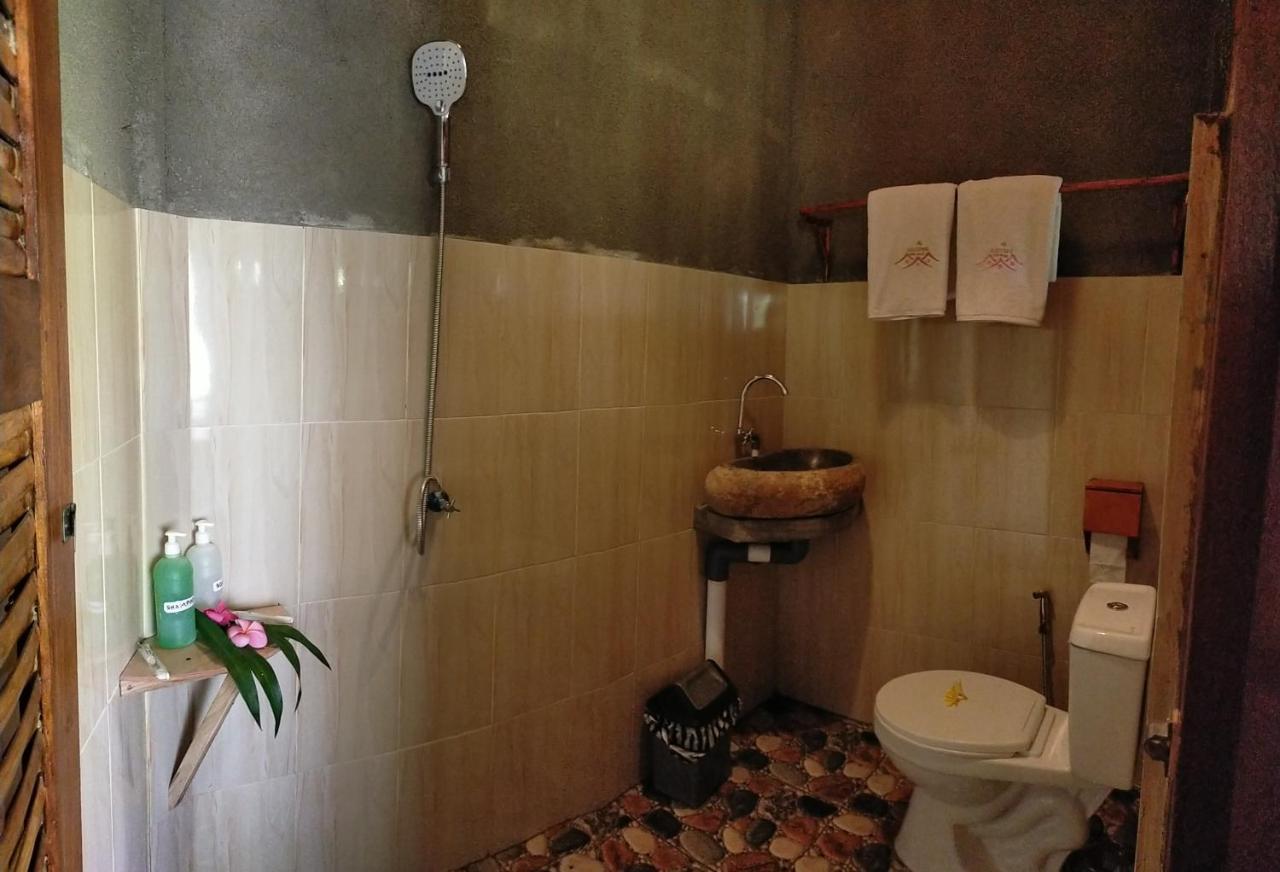 Gading Tree House Villa Batununggul Exterior photo