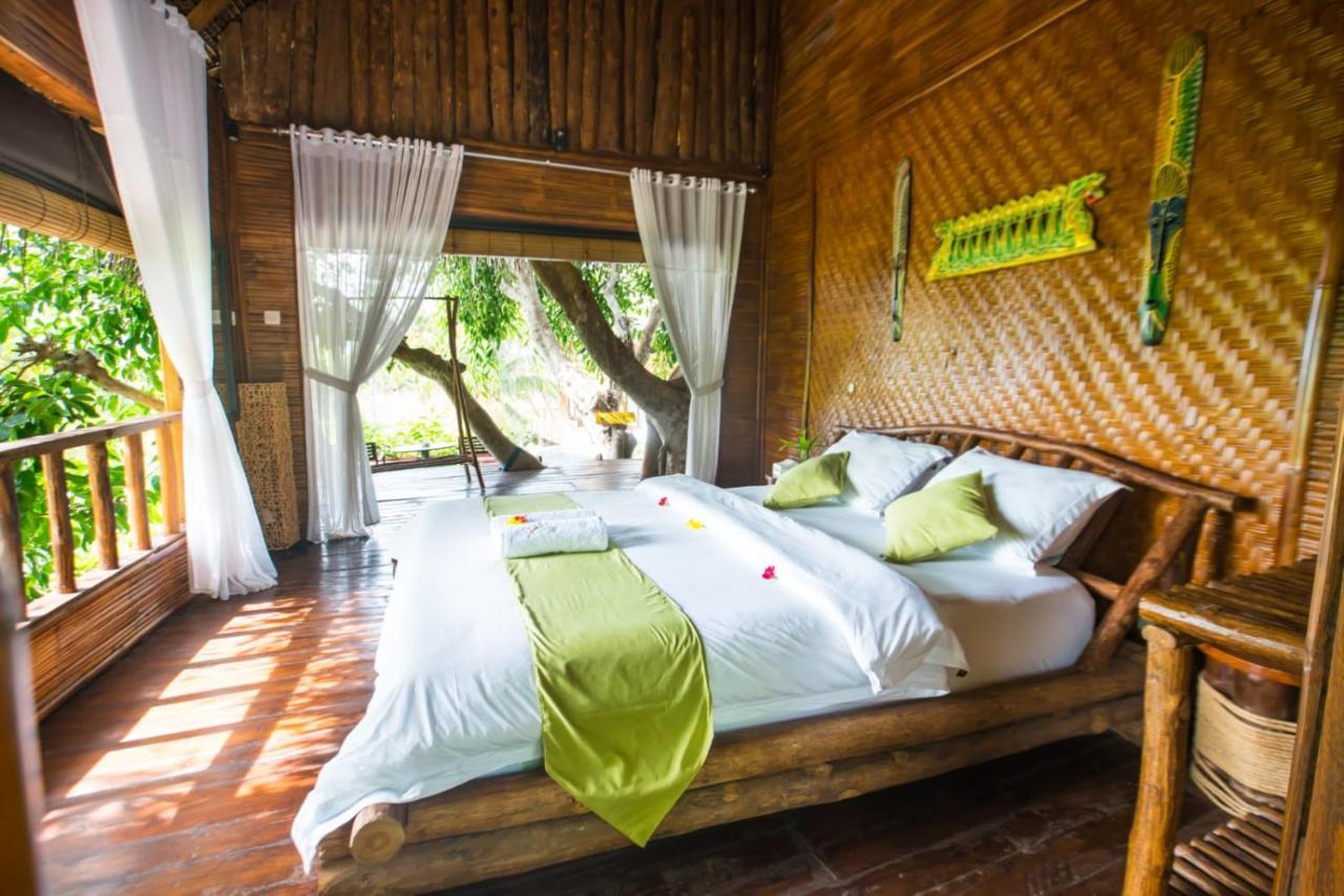 Gading Tree House Villa Batununggul Exterior photo