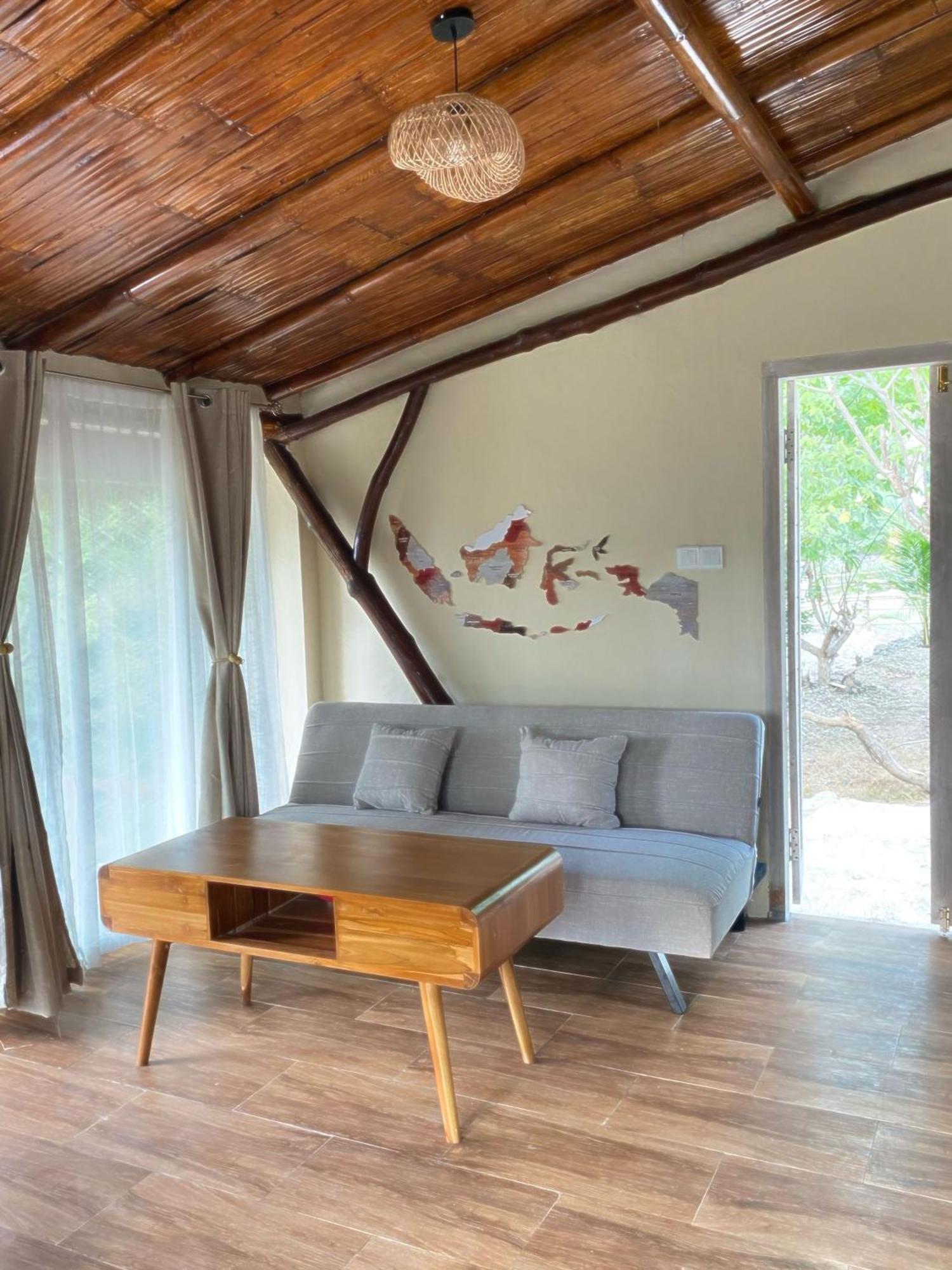 Gading Tree House Villa Batununggul Exterior photo