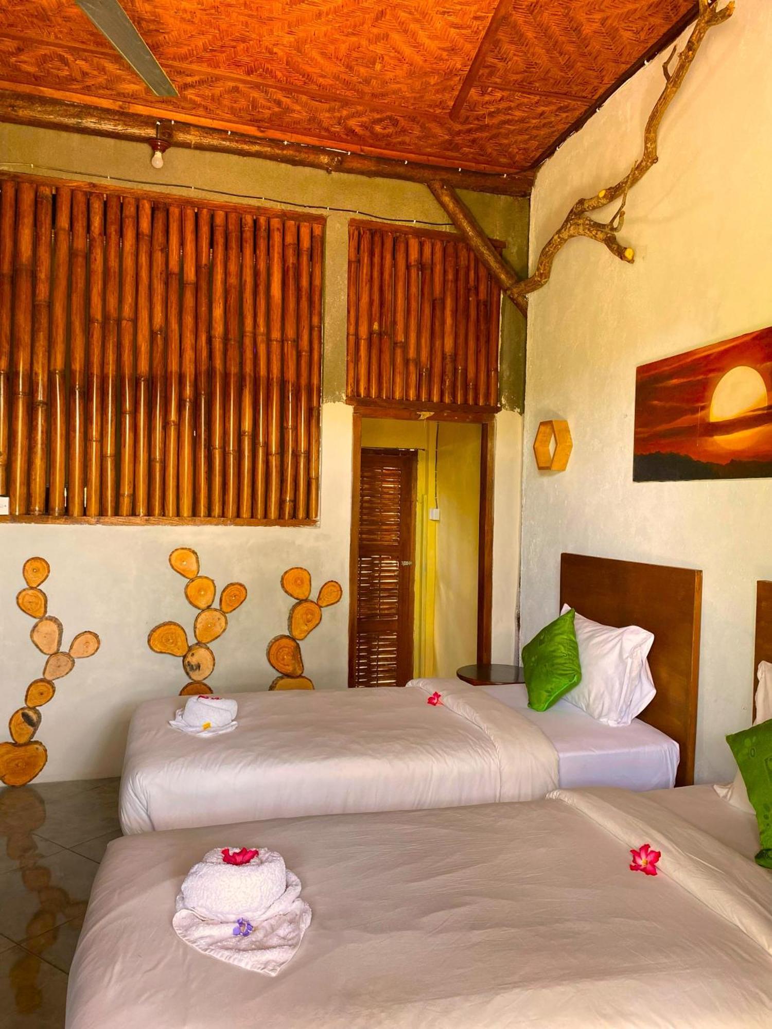 Gading Tree House Villa Batununggul Exterior photo