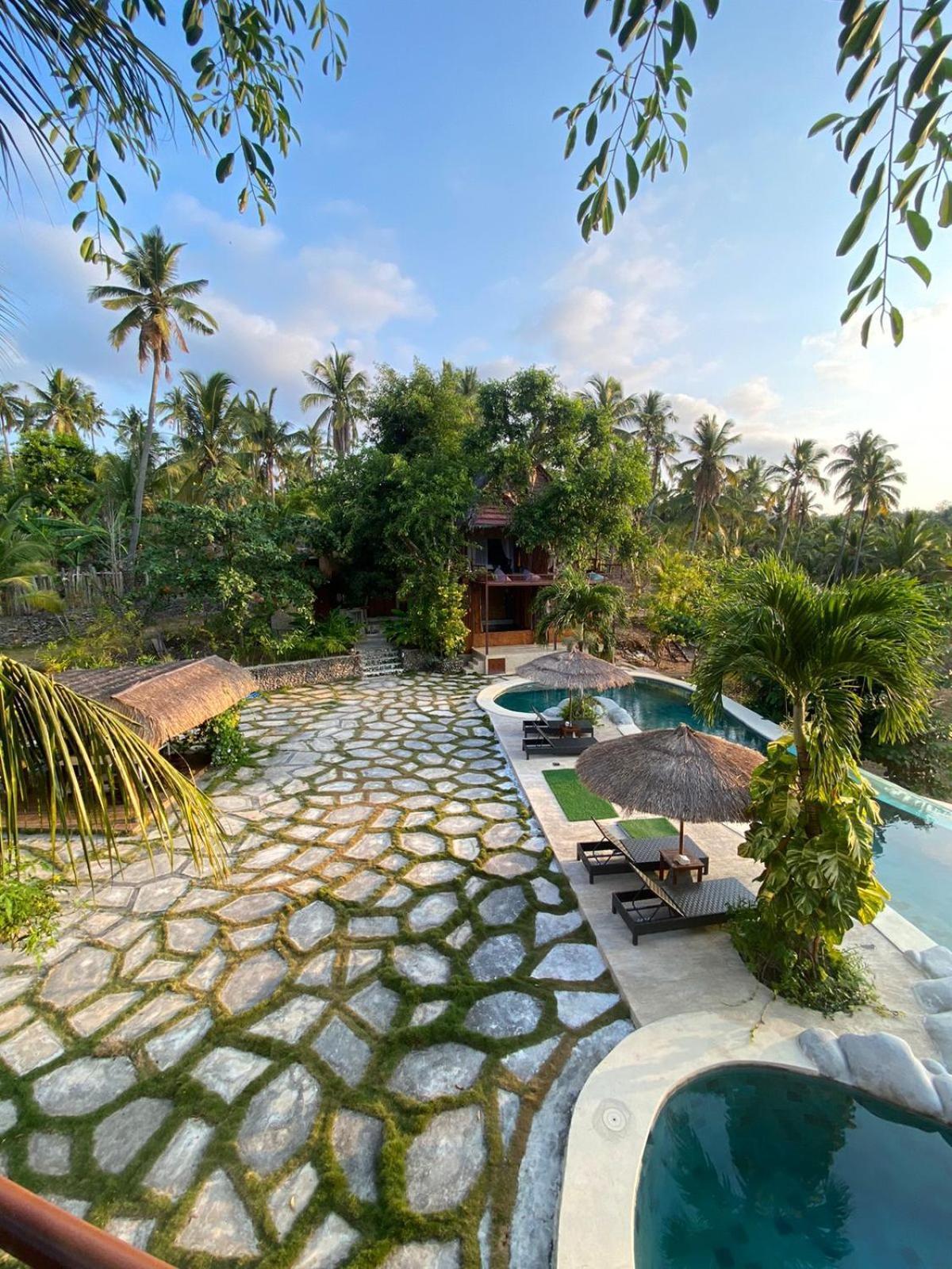 Gading Tree House Villa Batununggul Exterior photo