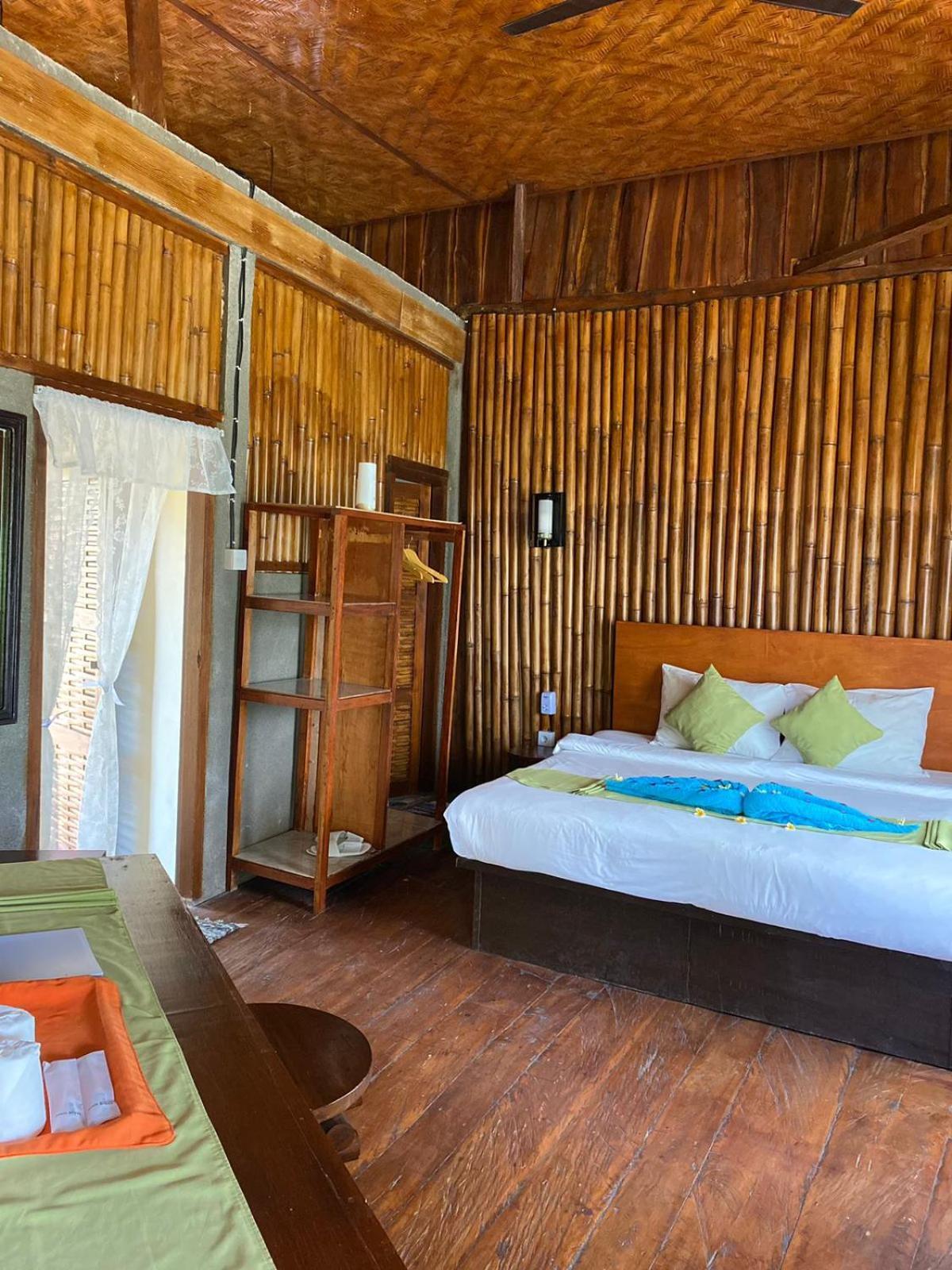 Gading Tree House Villa Batununggul Exterior photo