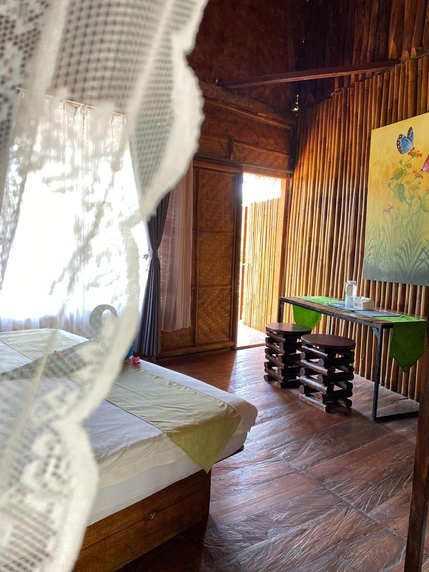 Gading Tree House Villa Batununggul Exterior photo